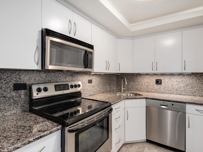Building Photo - 155 N Harbor Dr
