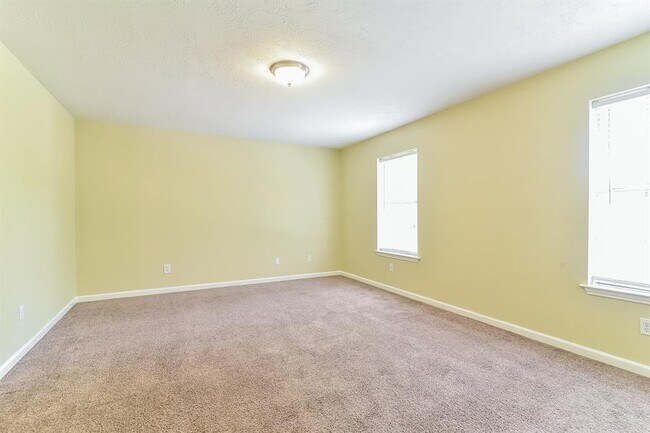Building Photo - 22530 Heather Way Ct