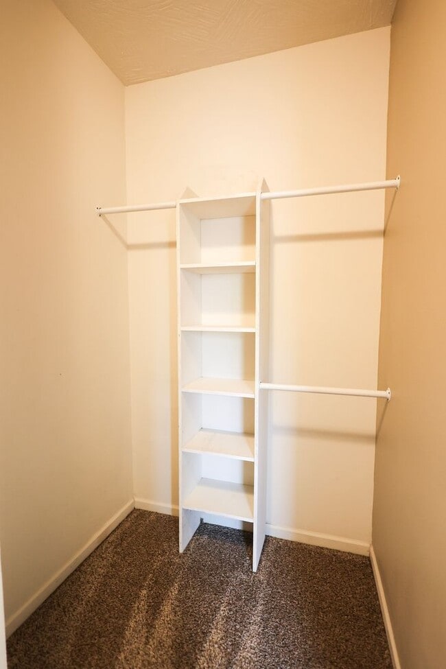 Building Photo - 414 E Harrison St