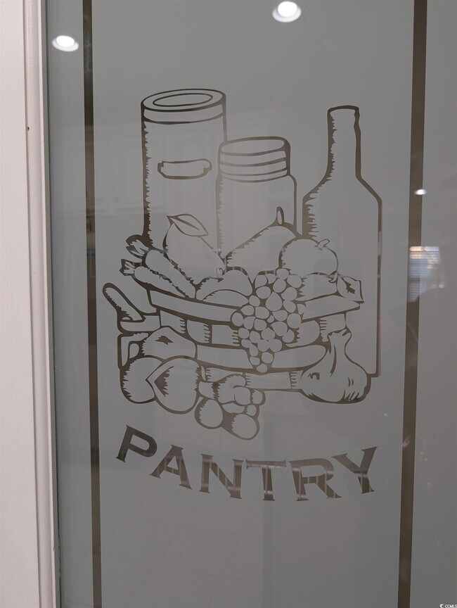 Building Photo - 822 Sail Ln