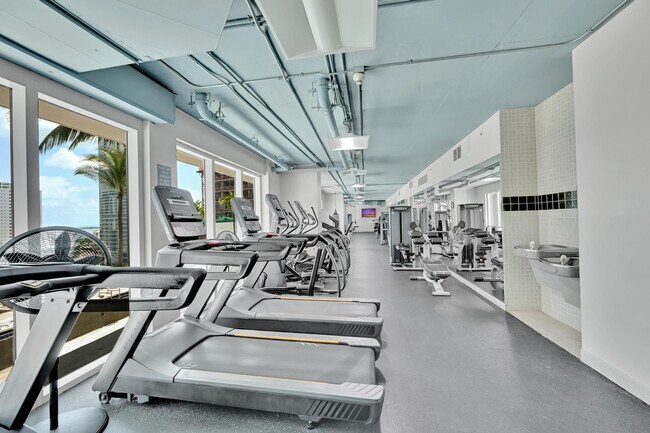 Building Photo - 60 SW 13th St