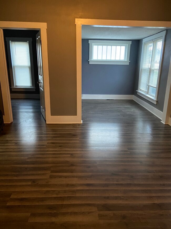 Building Photo - 631 Central Ave