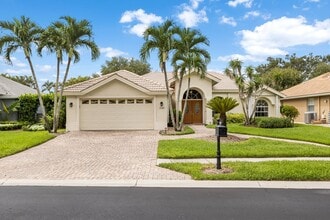 Building Photo - ** BRIARWOOD ** 3 BED / 2 BATH - POOL HOME...