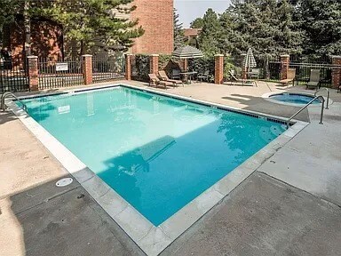 Pool and Hot Tubs/2nd Pool and Hot Tub not pictured. - 422 Wright St
