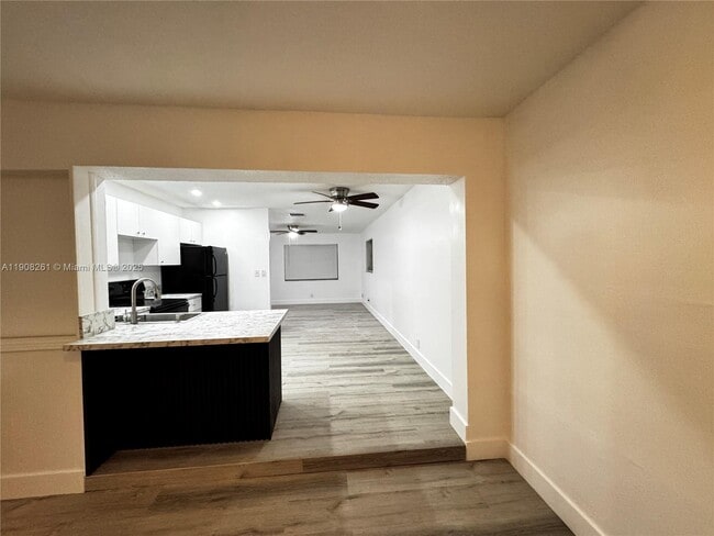 Building Photo - 7303 NW 57th Pl