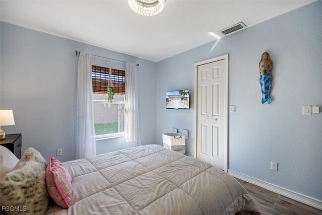 Building Photo - 4516 SW 21st Pl