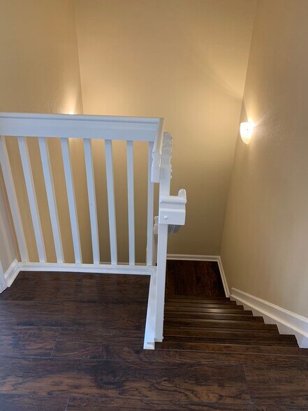 Building Photo - 3236 NW 31st Ter