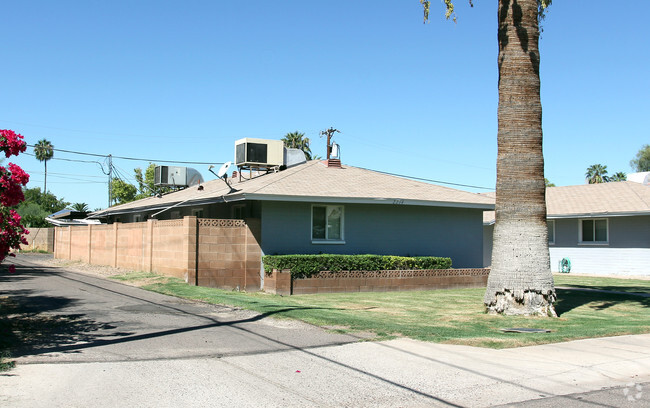 Building Photo - 2214 S Granada Dr