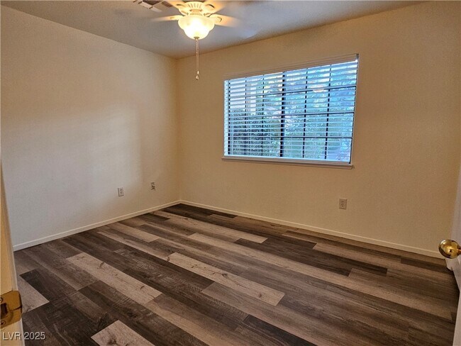Building Photo - 2851 S Valley View Blvd