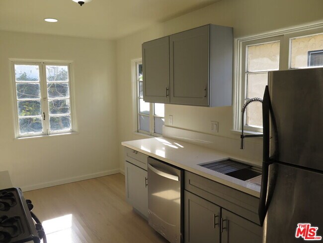 Building Photo - 2128 20th St