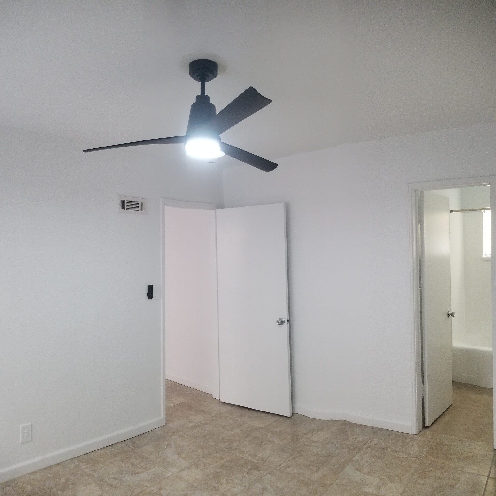 bedroom - 823 San Fernando Pl