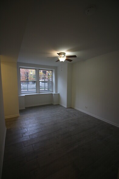 Building Photo - 1408 N Maplewood Ave