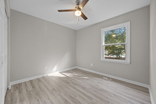 Building Photo - Charming 3-Bed Home with Granite Touches & Finished Basement in Raleigh!