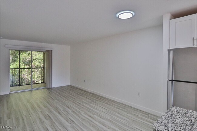 Building Photo - 11931 Palm Bay Court