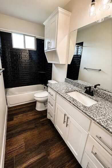 Building Photo - 3914 Gracey Ln