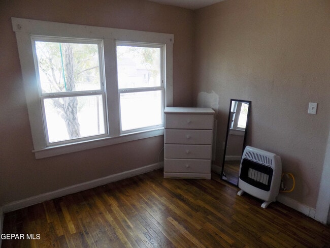 Building Photo - 3609 Sacramento Ave