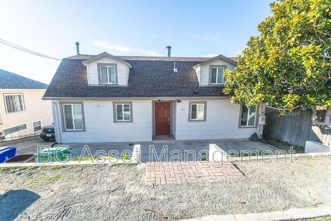 Building Photo - 1723 Bayo Vista Ave