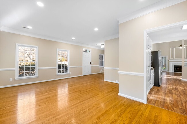 Building Photo - 9200 Brechin Dr