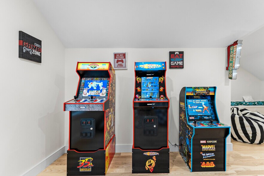 Building Photo - 21 Bolton St