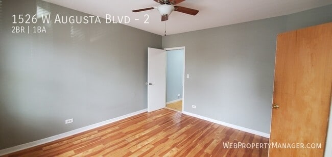 Building Photo - 1526 W Augusta Blvd