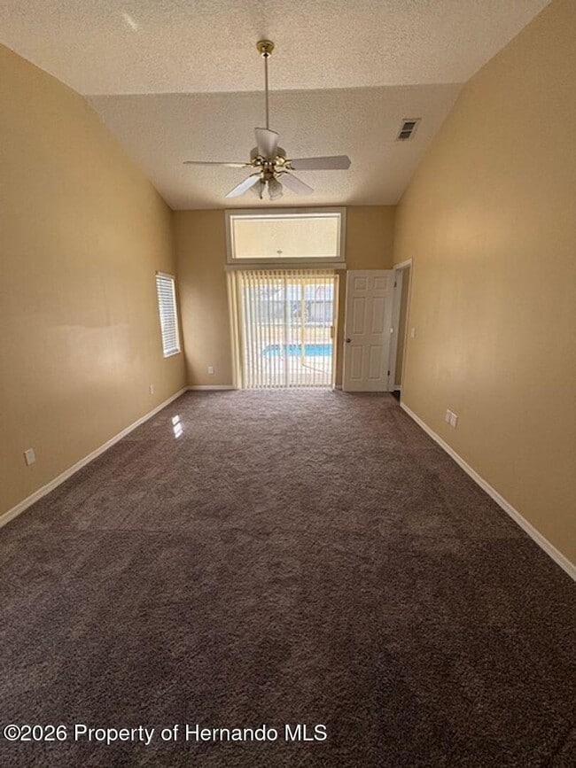 Building Photo - 10422 Henderson St