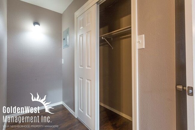 Building Photo - Charming 1Bdm 1Ba Apartment in Pineview Me...