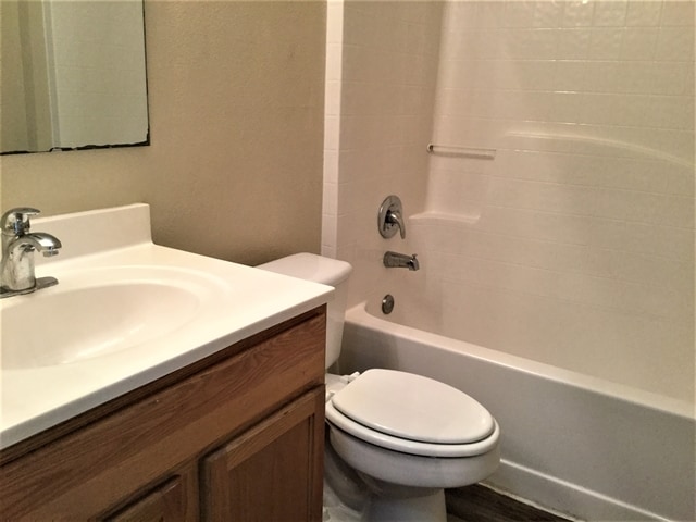 Building Photo - 2063 Corner Meadow Cir