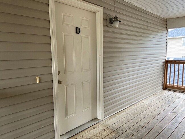Building Photo - Condominium in Academy Commons
