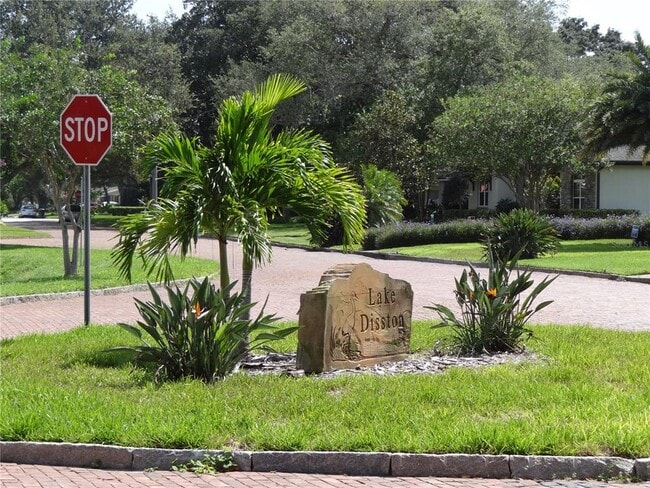 Building Photo - 6132 Dartmouth Ave N