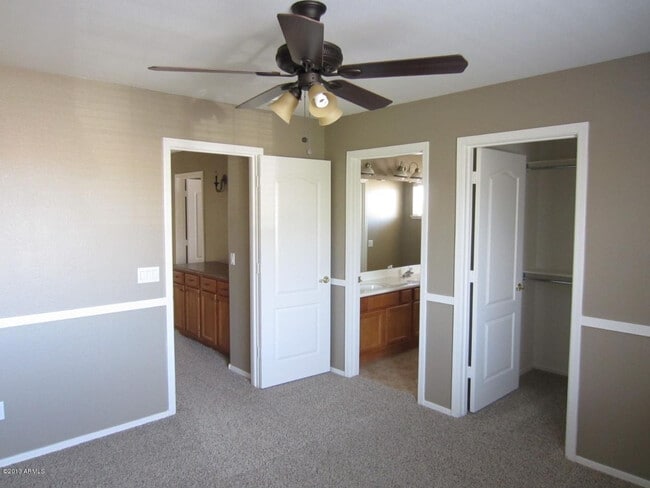 Building Photo - 3365 E Linda Ct