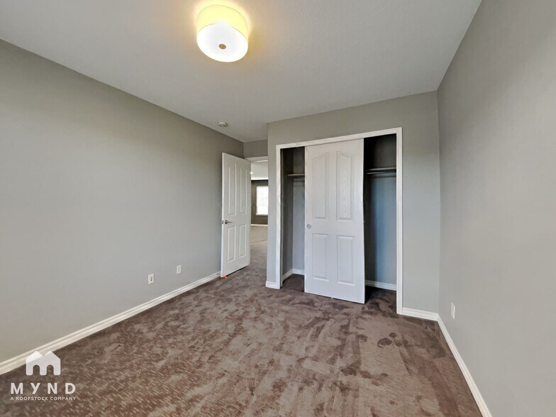 Building Photo - 10835 Heatherton St