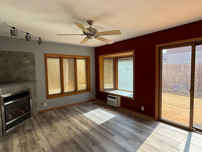 Building Photo - 2 Bed 1.5 Bath Home In Spokane With A Shop!