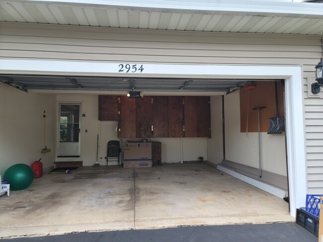 2 Car Garage - 2954 Partridge Ct