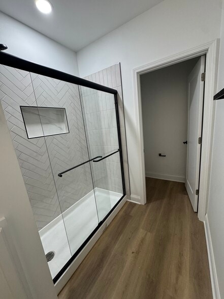 Building Photo - 963 Heyl Ave