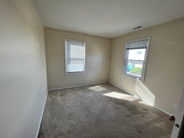 Building Photo - 2019 Oak St