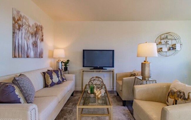 Building Photo - Country Living with Modern Flair: Wake up to the sounds of nature, Live Minutes from Everything