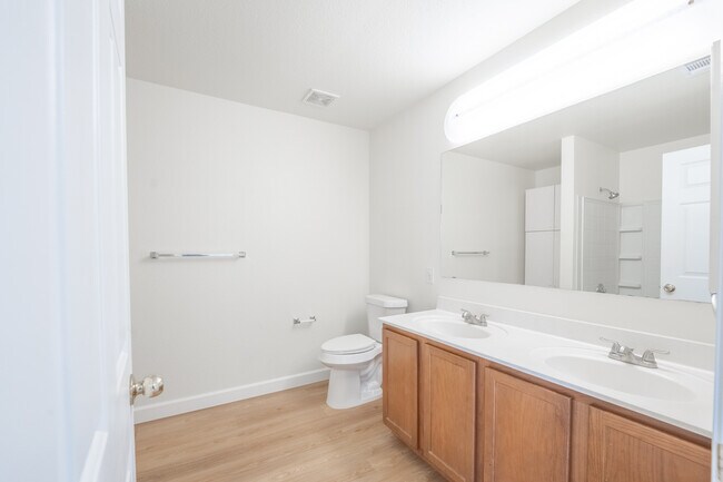 Building Photo - 3926 Privet Pl