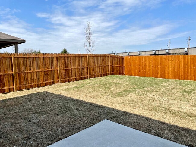 Building Photo - 4 Bed 2.5 Bath House For Lease in Sherman,...