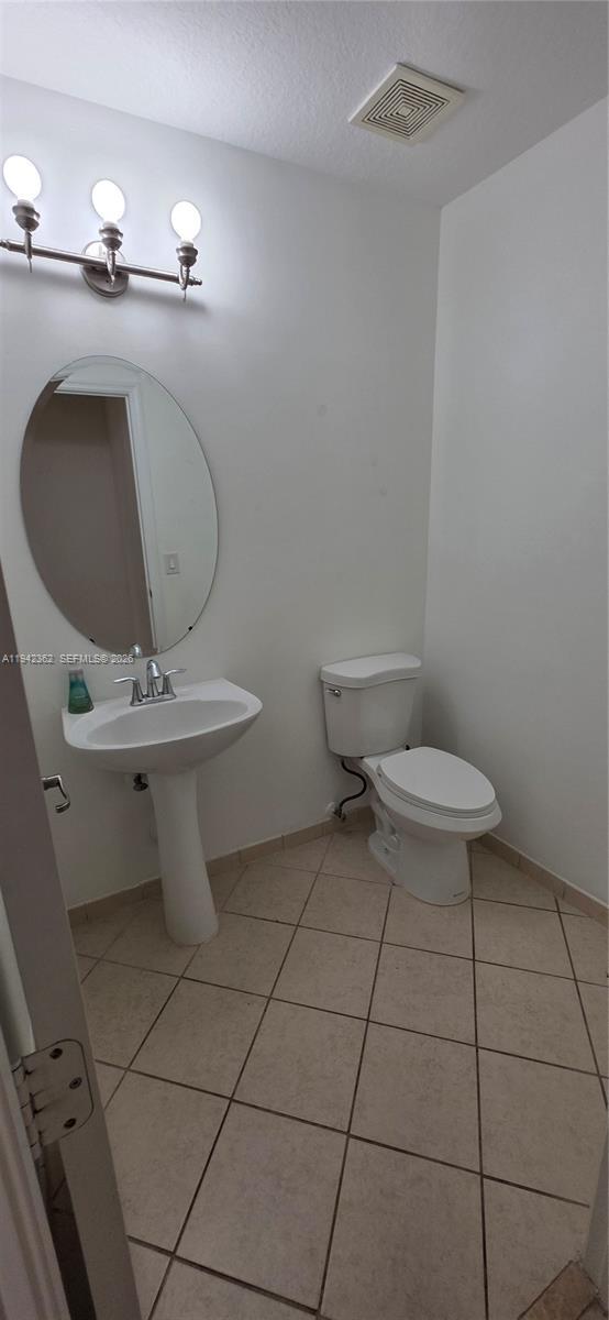 Building Photo - 215 NE 36th Avenue Rd