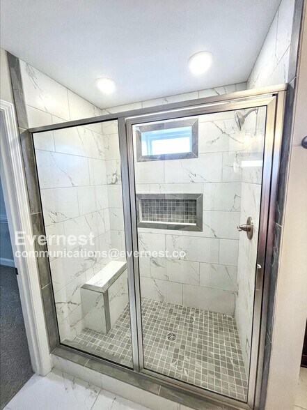 Building Photo - 809 Marksman Ct