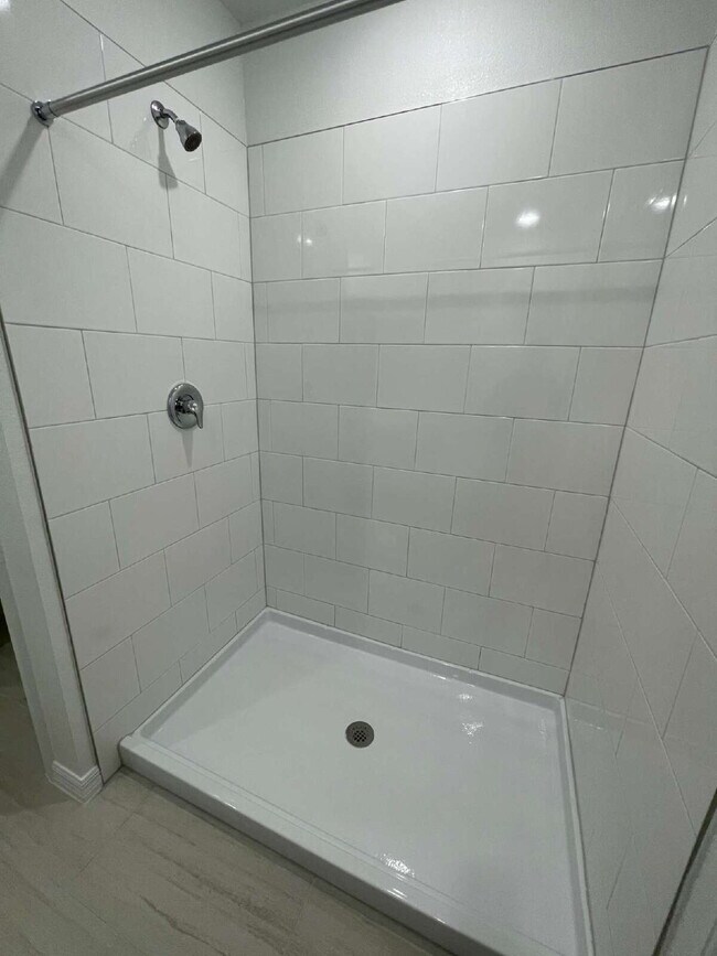 Building Photo - 11592 Radiant Shr Lp