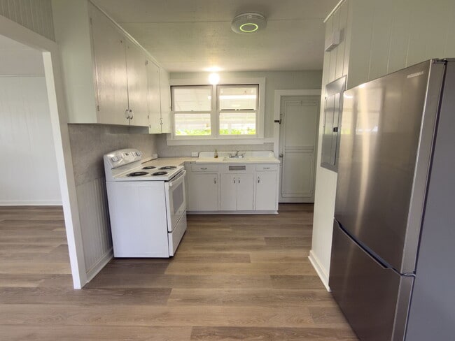 Building Photo - Charming Renovated 2 Bedroom Home with Fenced Yard – Wahiawa