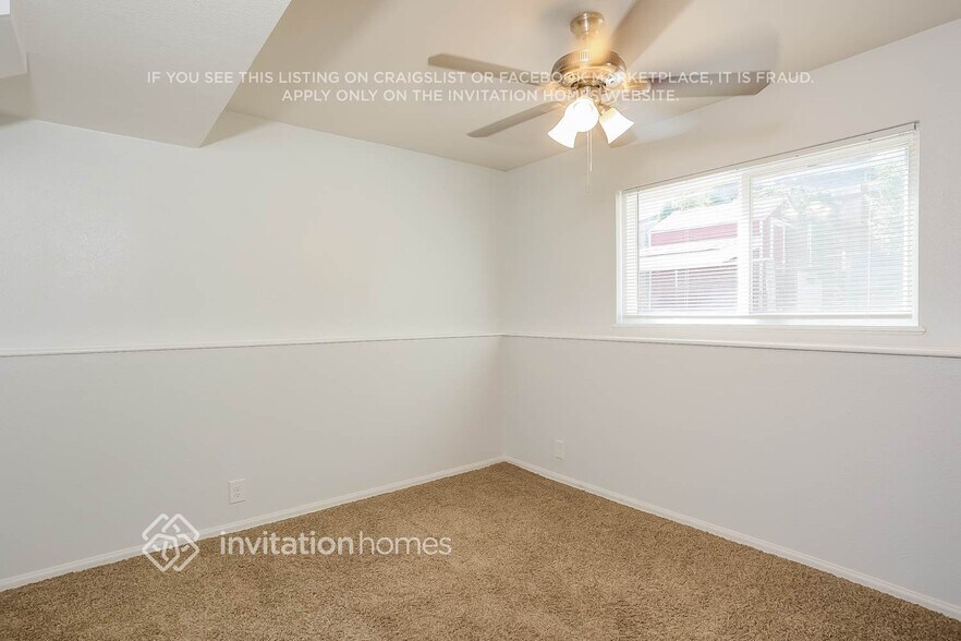 Building Photo - 4110 S Laredo Way