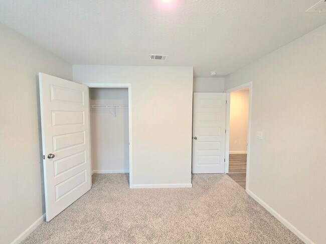 Building Photo - 4389 Tiger Oak Ct