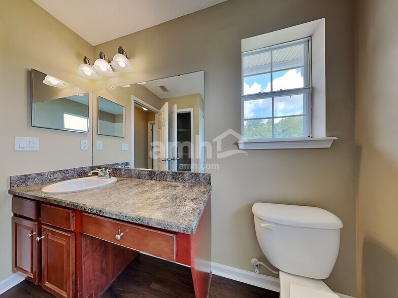 Building Photo - 11326 Scenic Point Cir