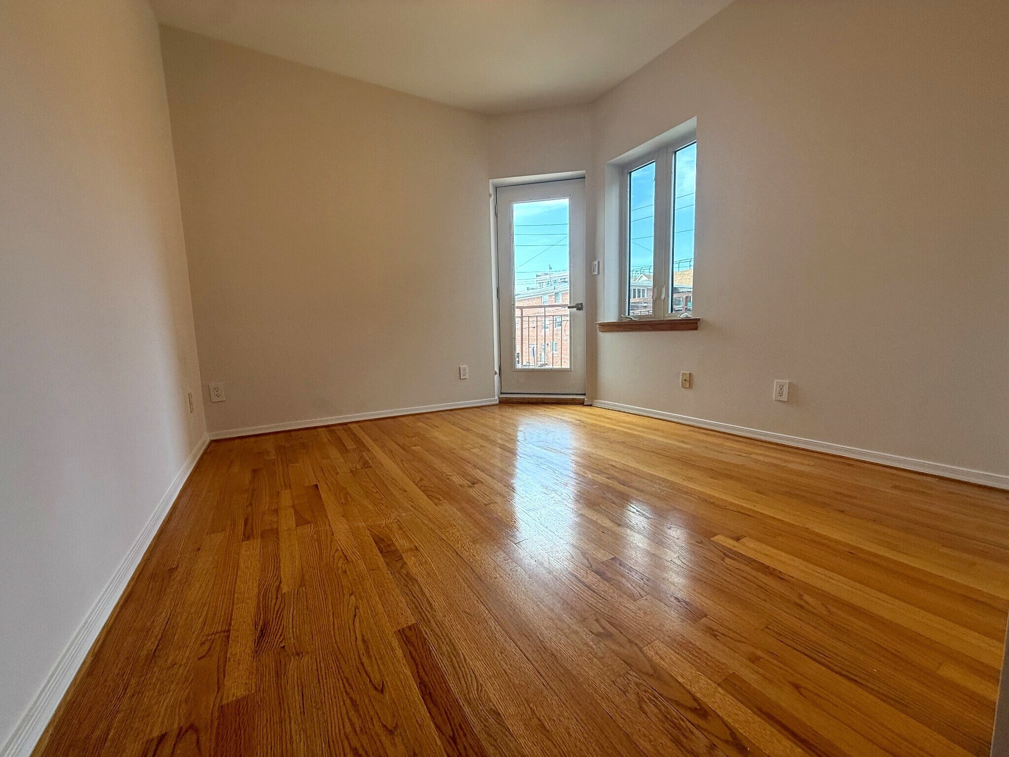 Building Photo - 1901 Voorhies Ave