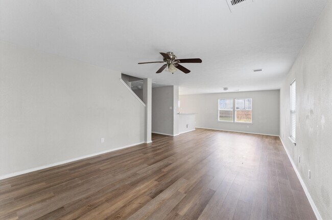 Building Photo - 7642 Appleberry Dr