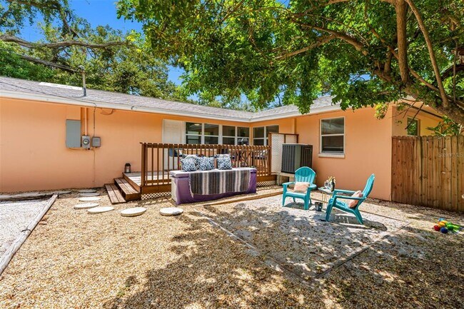 Building Photo - 2201 Park St N