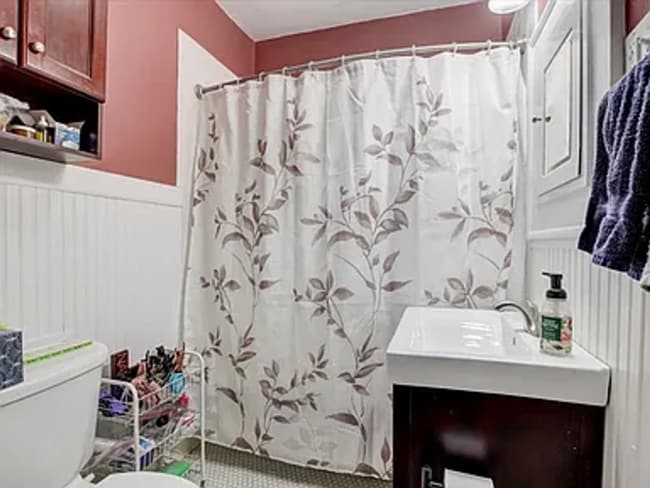 Building Photo - 528 W 43rd St