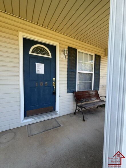 Building Photo - 185 Woodlee Ct